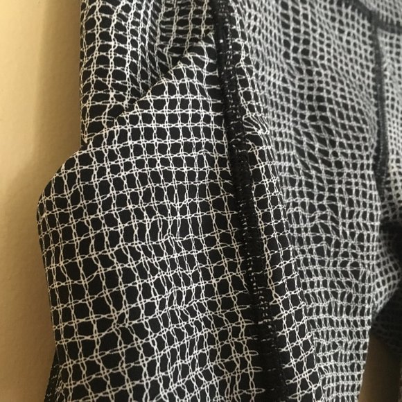 Lululemon Speed Tight V Fall Net Crop Leggings 2 Athletic Running Gym Workout - Picture 9 of 13